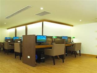 Jing Jing Holiday Hotel Kaohsiung Exterior photo